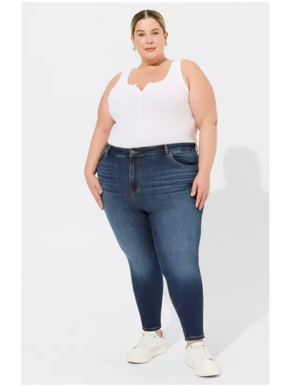Torrid Women’s 22 Extra Short Mid Fit Jeans Skinny High Rise Super Soft Stretch